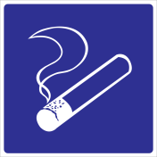Blauw bord met pictogram voor aanduiden ruimte waar roken is toegestaan