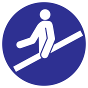 Blauwe sticker met pictogram om aan te duiden dat het gebruik van de trapleuning verplicht is - ISO7010 - M012