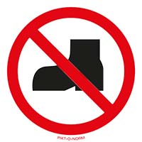 Pictogram buitenschoeisel verboden volgens ISO 7010