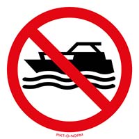 Pictogram mechanisch aangedreven vaartuigen verboden volgens ISO 7010