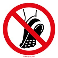 Pictogram ijzeren noppen verboden volgens ISO 7010